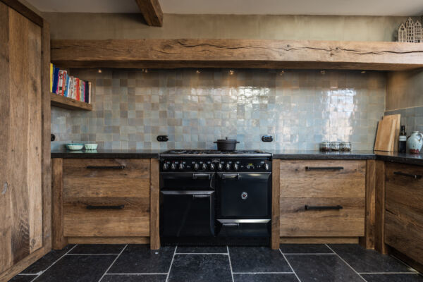 Stoere boerenkeuken in Barnwood eiken