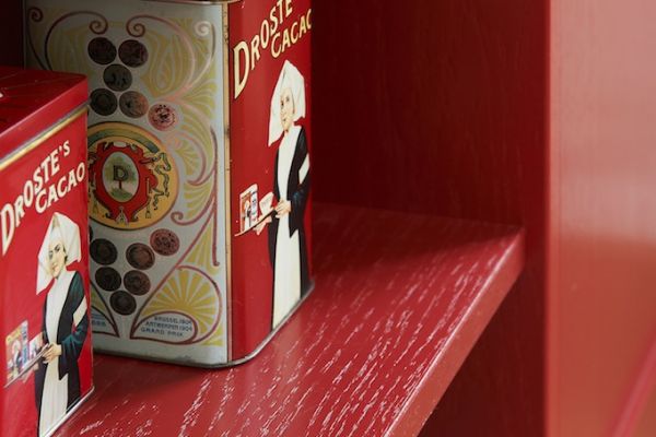 Landelijke keuken in ossenbloed rood