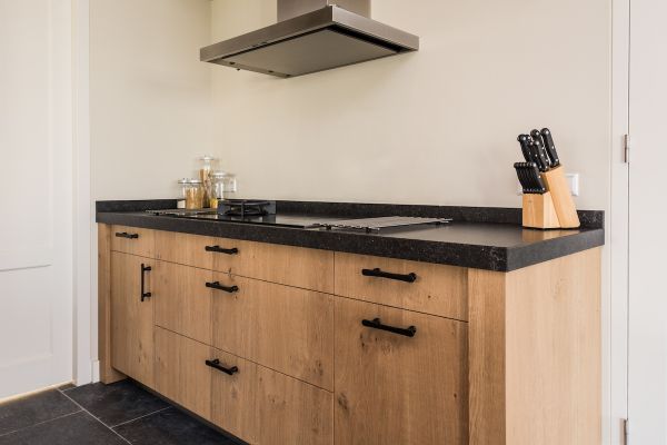 Keuken in geborsteld eiken