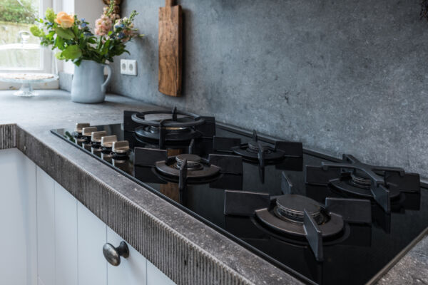 Gas-op-glas kookplaat met wokbrander